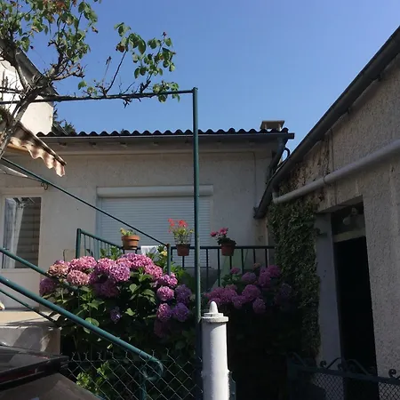 Le Mas Maison De Village